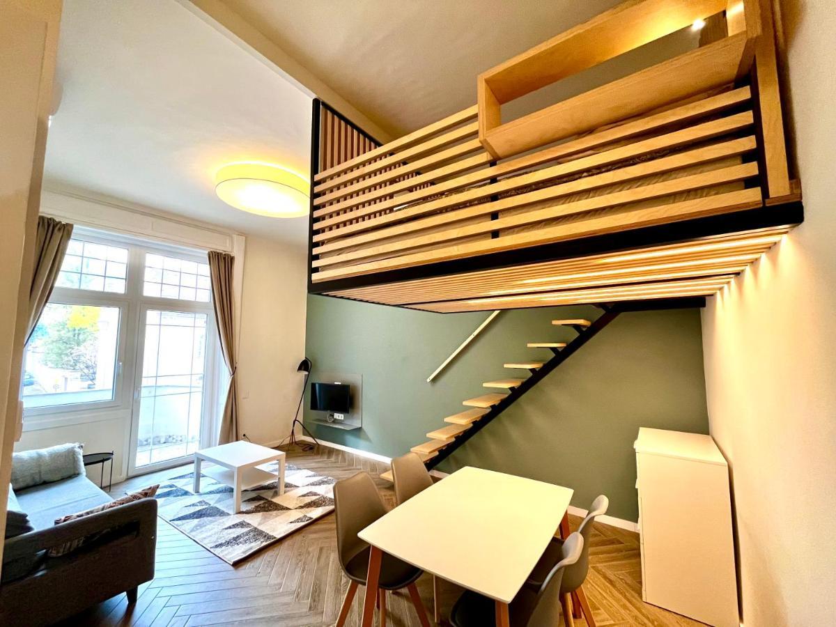 A96 Apartment Budapest Luaran gambar