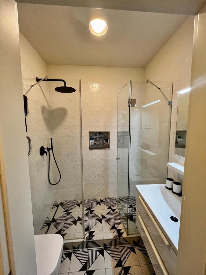 A96 Apartment Budapest Luaran gambar