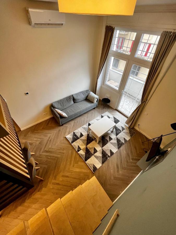 A96 Apartment Budapest Luaran gambar